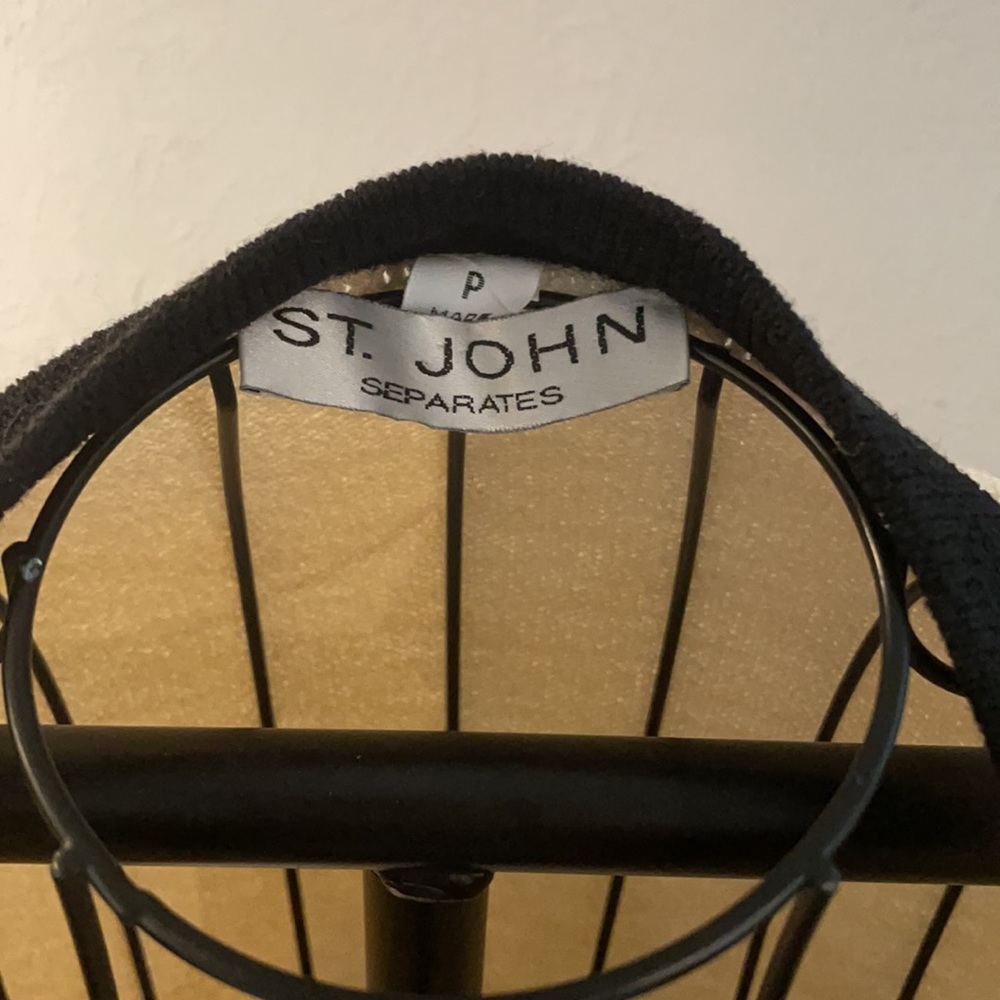 St. John Separates Set - image 4